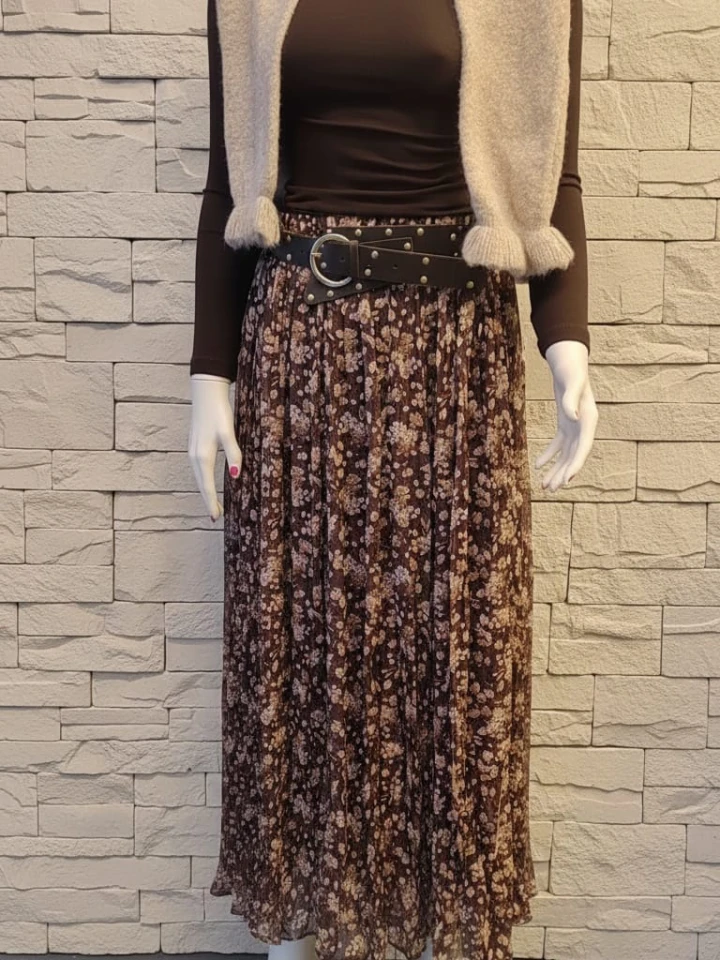 Kemer Detaylı Şifon Etek