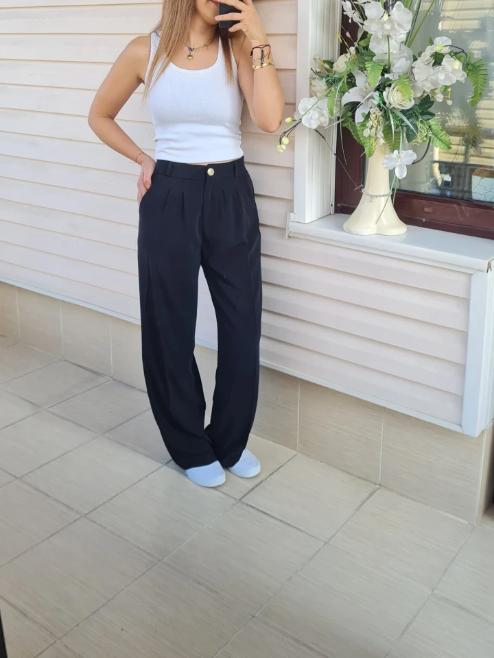 Gold Düğmeli Çift Pileli Arkası Lastikli Krep Kumaş Palazzo Pantolon