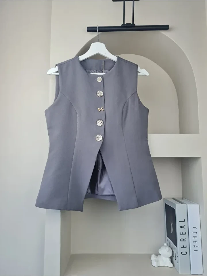 Telablanka Farklı Düğme Kuplu Önü V Kesim Yelek