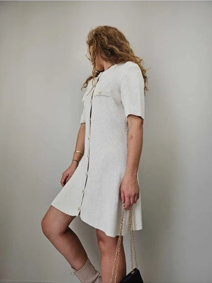 Önden Düğmeli Kısa Kol Triko Elbise