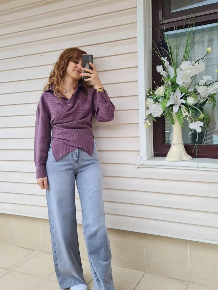 Kruvaze Bağlamalı Çizgili Gömlek