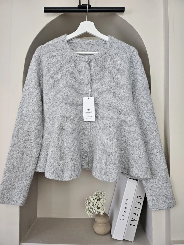 ETEĞİ VOLANLI TRİKO HIRKA