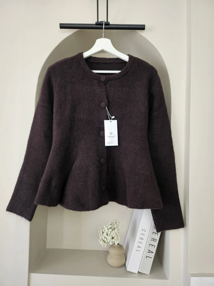 ETEĞİ VOLANLI TRİKO HIRKA