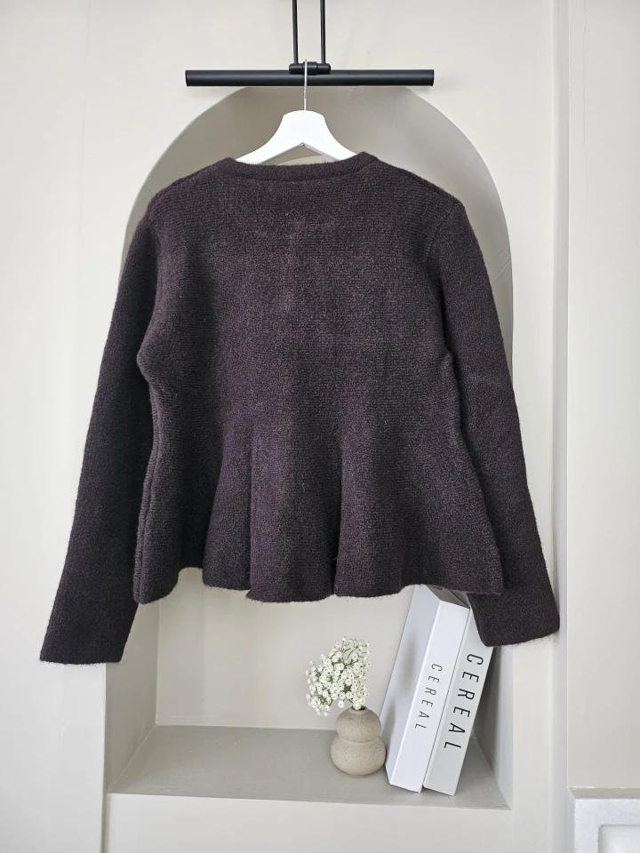 ETEĞİ VOLANLI TRİKO HIRKA