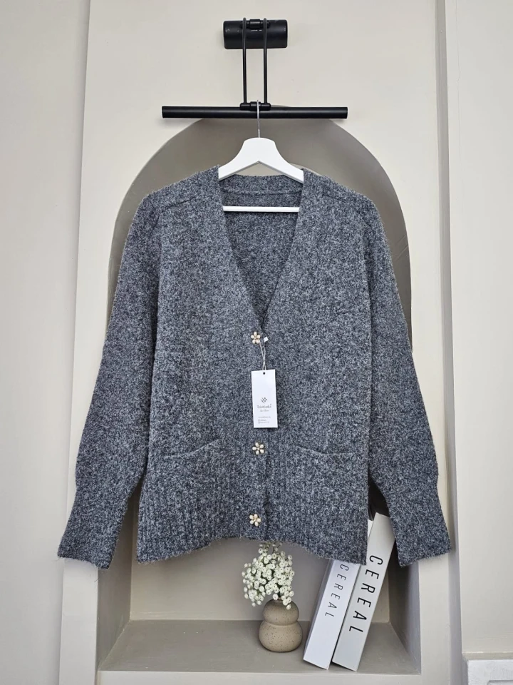 V Yaka İnci Çiçek Detay  Basic  Hırka