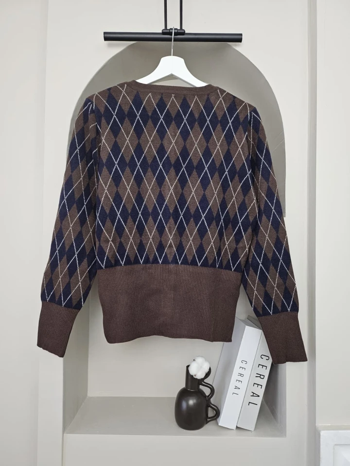 Kemerli Baklava Desen Yün Hırka