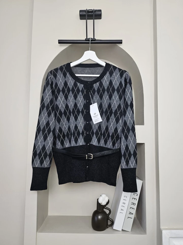 Kemerli Baklava Desen Yün Hırka