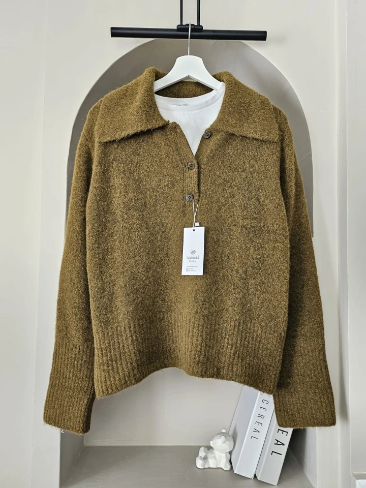 POLO YAKA DÜĞMELİ YUMOŞ KAZAK